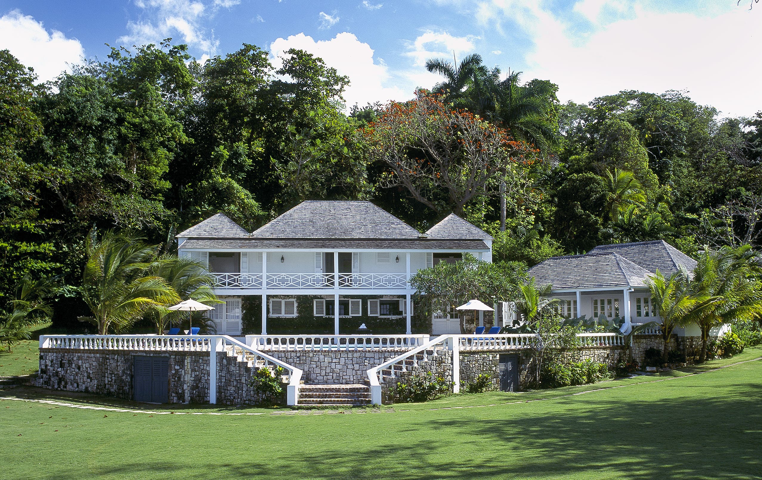 Vacation Like Ralph Lauren at West Indies' Round Hill | Artful Living  Magazine