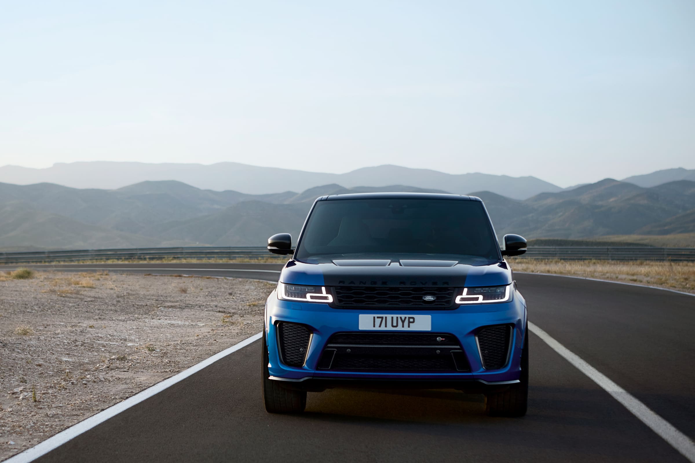 Range Rover's New Sport SV Can Rocket From Zero to 60 MPH in 4 Seconds –  Robb Report