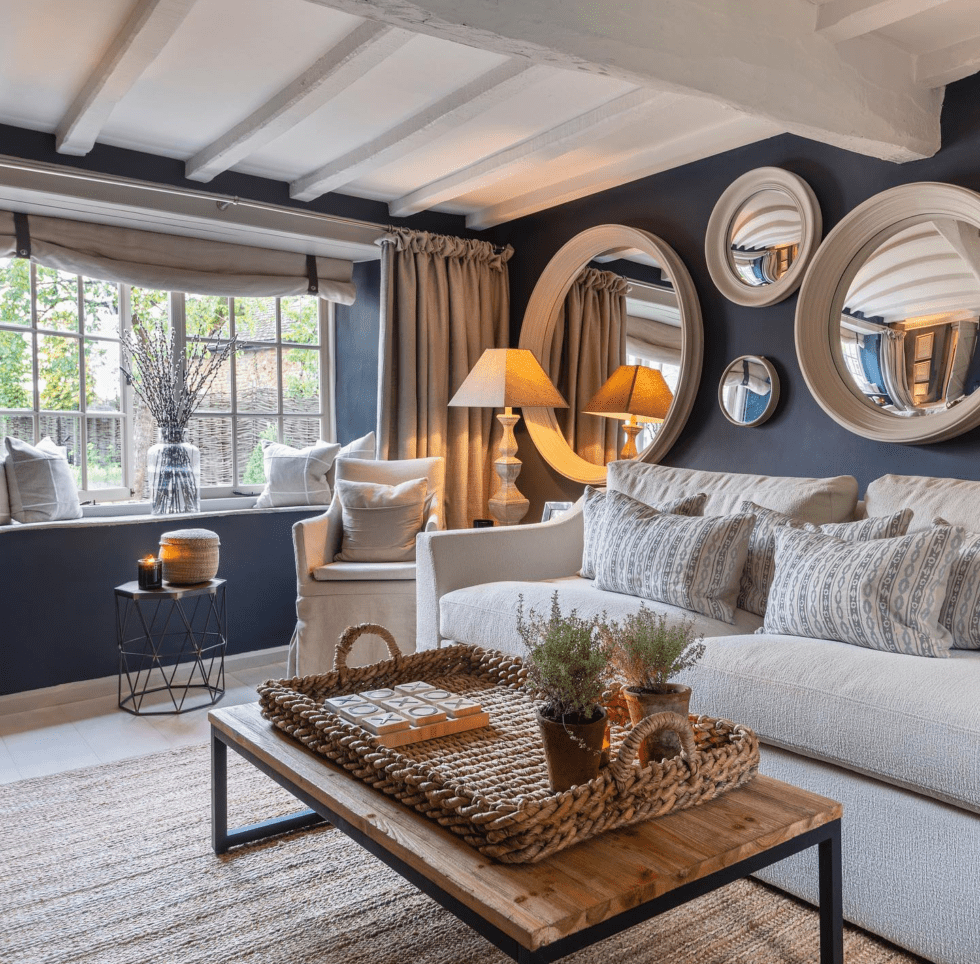 Inside Interior Designer Bee Osborn’s Cozy English Cottage | Artful ...