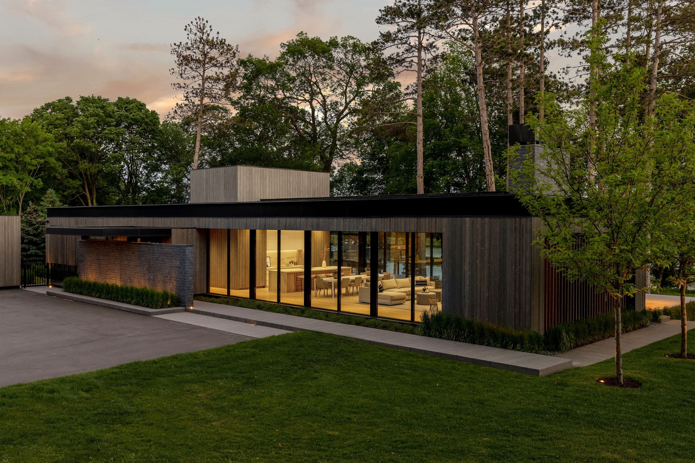 Artful Living | John Kraemer & Sons and Charlie Co. Lake Minnetonka Retreat