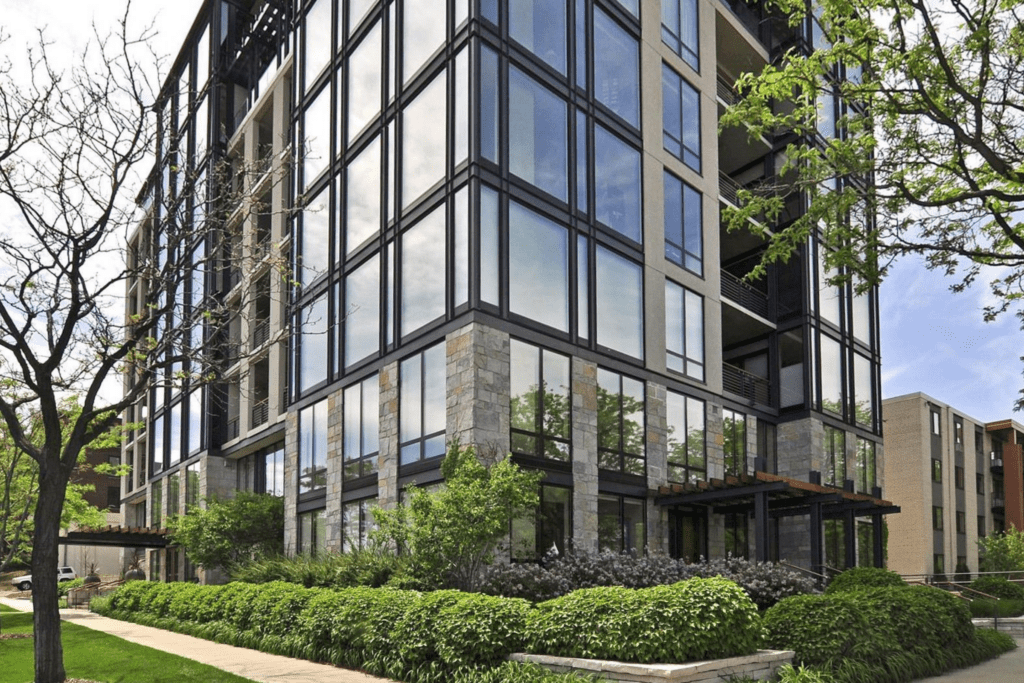 Hot Property 301 Kenwood Parkway, 101, Minneapolis Artful Living Magazine