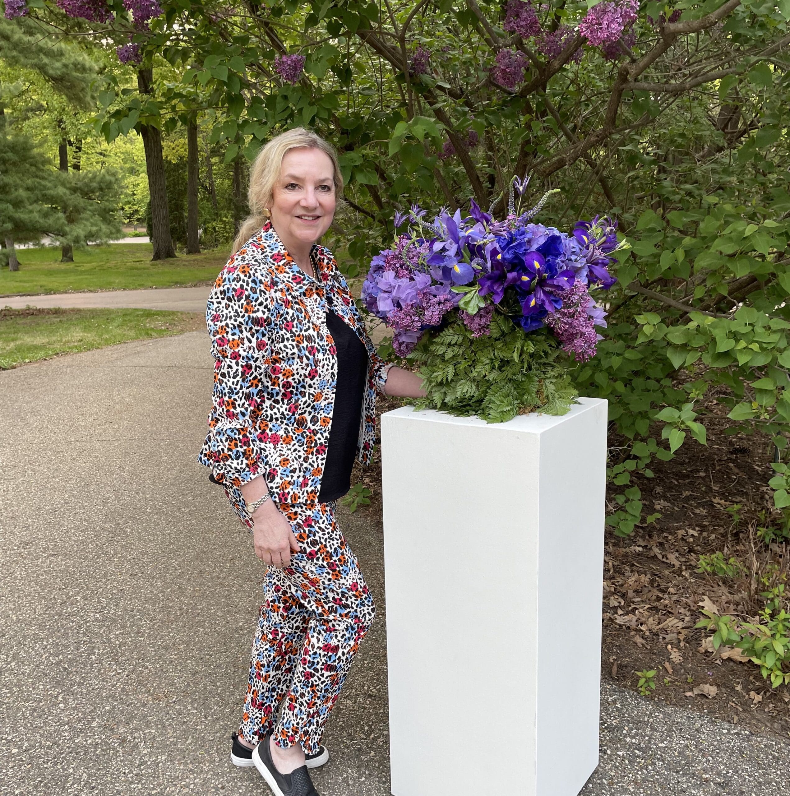 Artful Living | Laura Dowling’s Floristry Inspires the Lake Minnetonka Garden Club