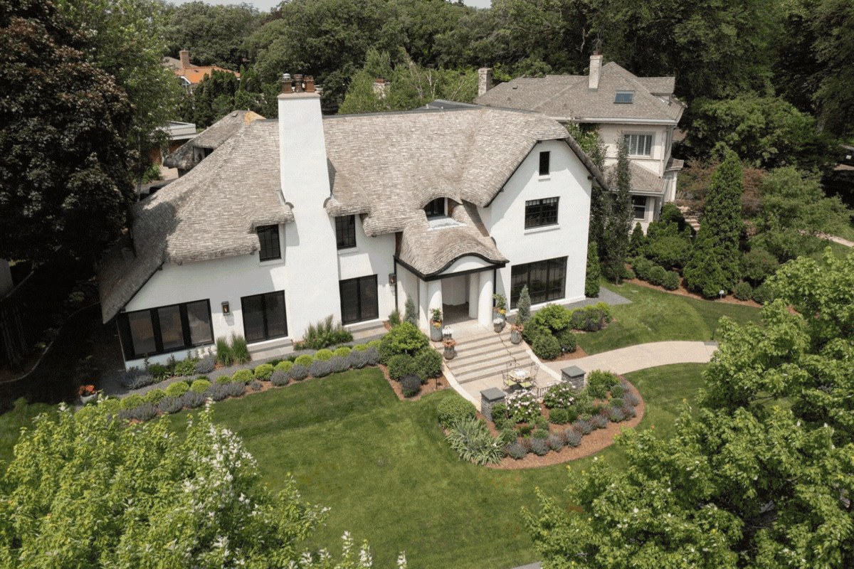 Artful Living | Hot Property: 2388 W. Lake of the Isles Parkway, Minneapolis