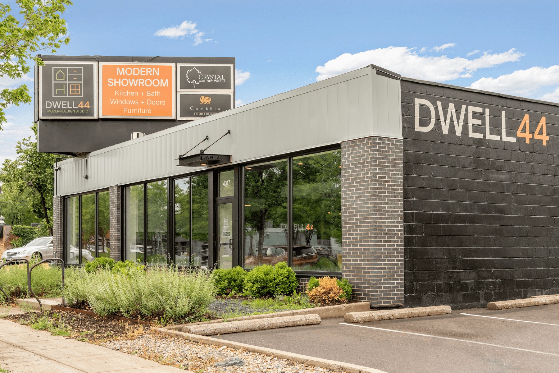 Artful Living | Join DWELL44 for Its Fall Open House Extravaganza 