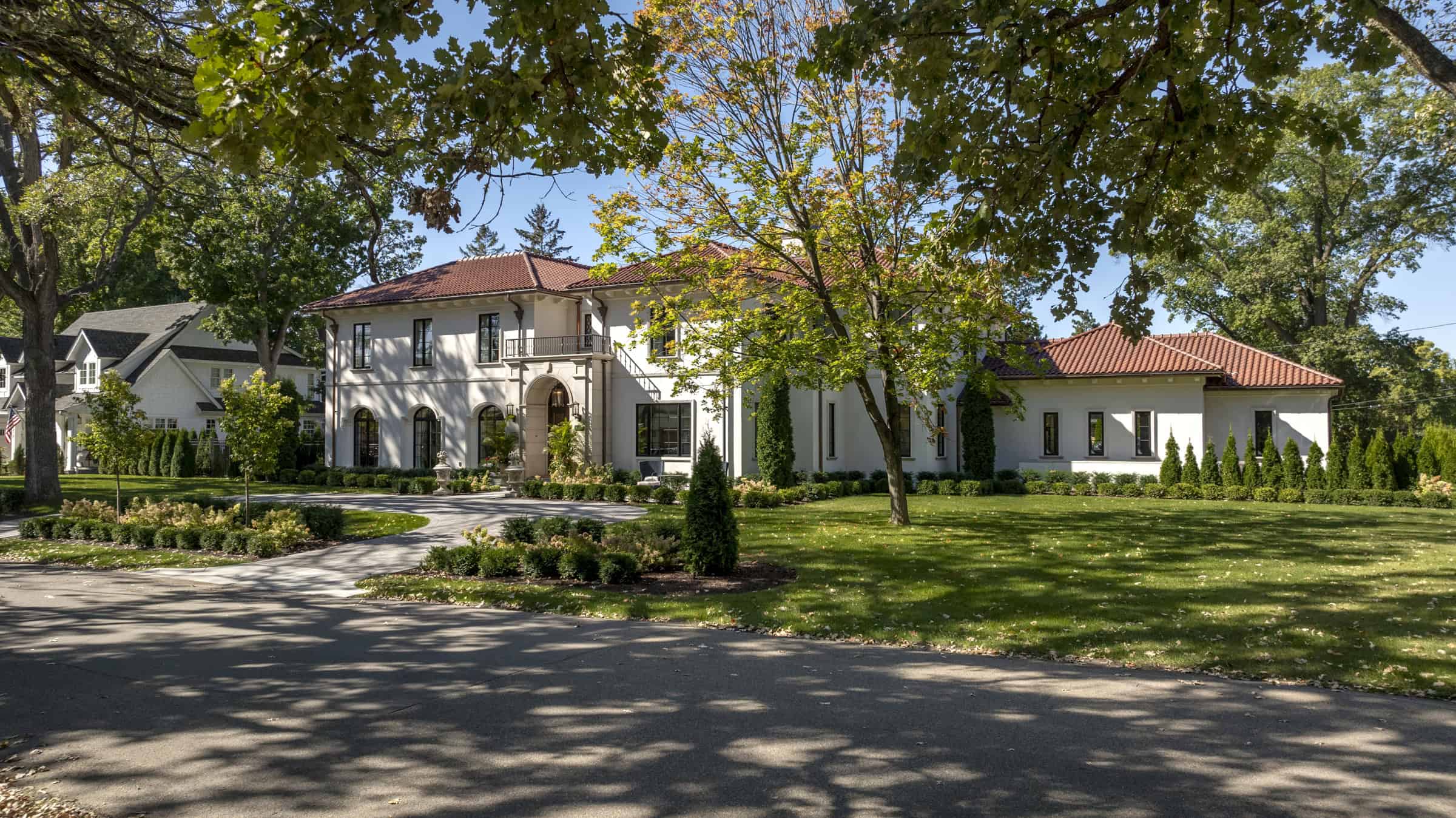 Artful Living | Inside a Glamour-Infused Edina Abode by John Kraemer & Sons and Historic Studio
