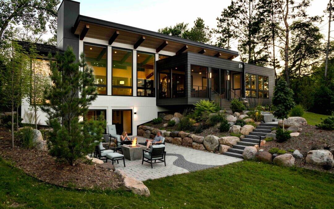 Chisel Architecture Designs a Lake Home for Easeful Entertaining