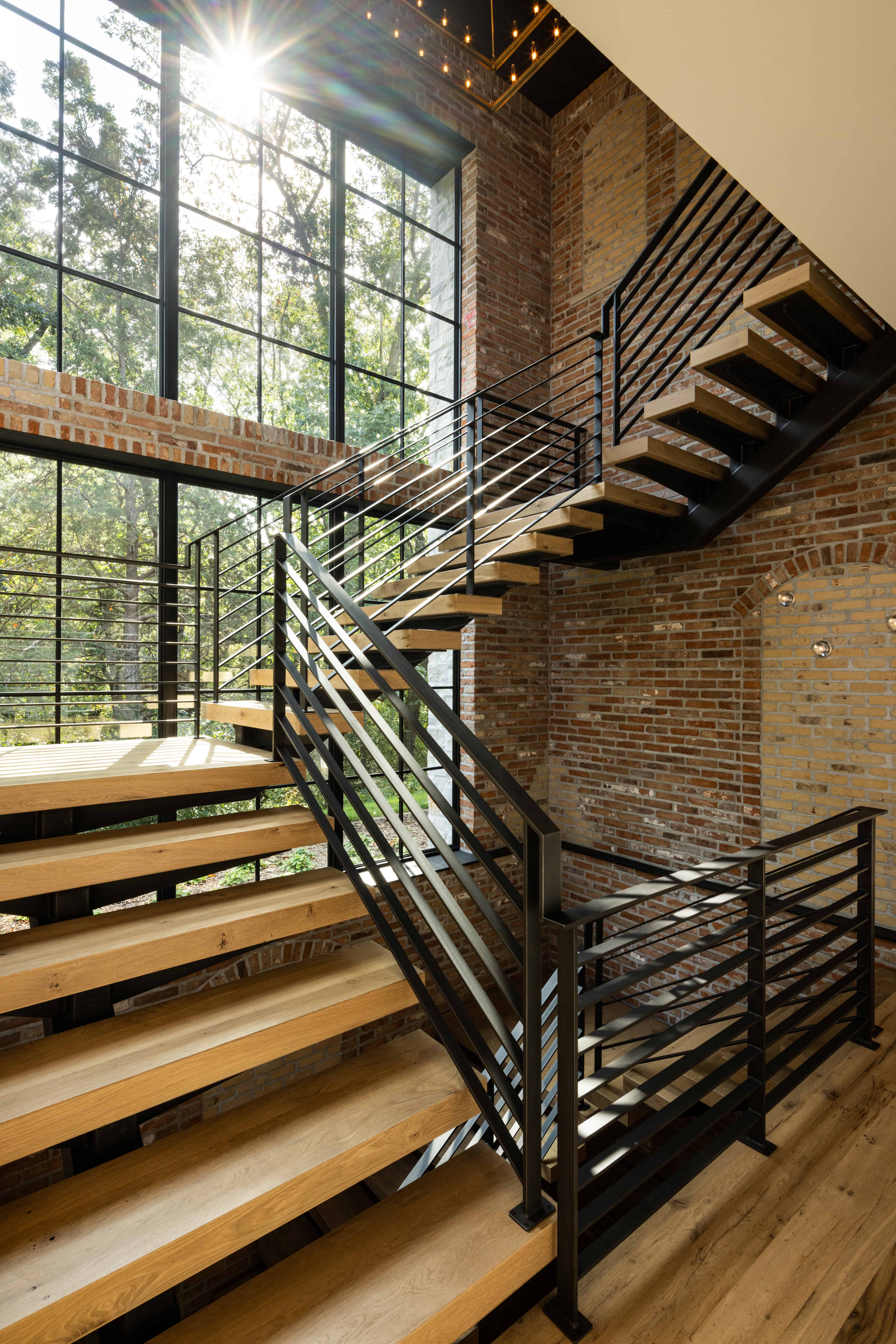 Artful Living | Leona Rose Interiors Dreams Up an Opulently Warm Abode