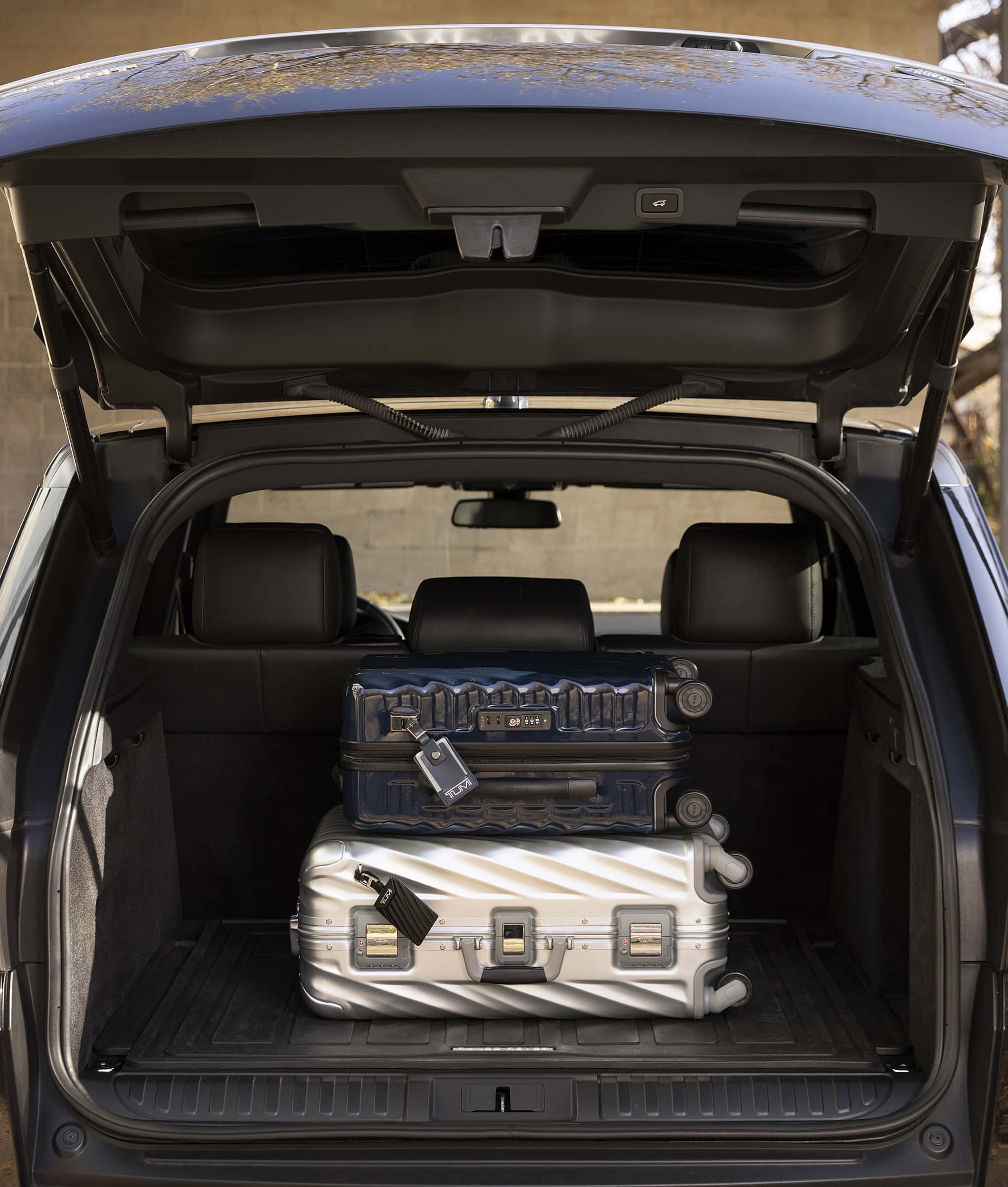 Artful Living | The Guide: Winter Packing and Stylish Jet-Setting Must-Haves