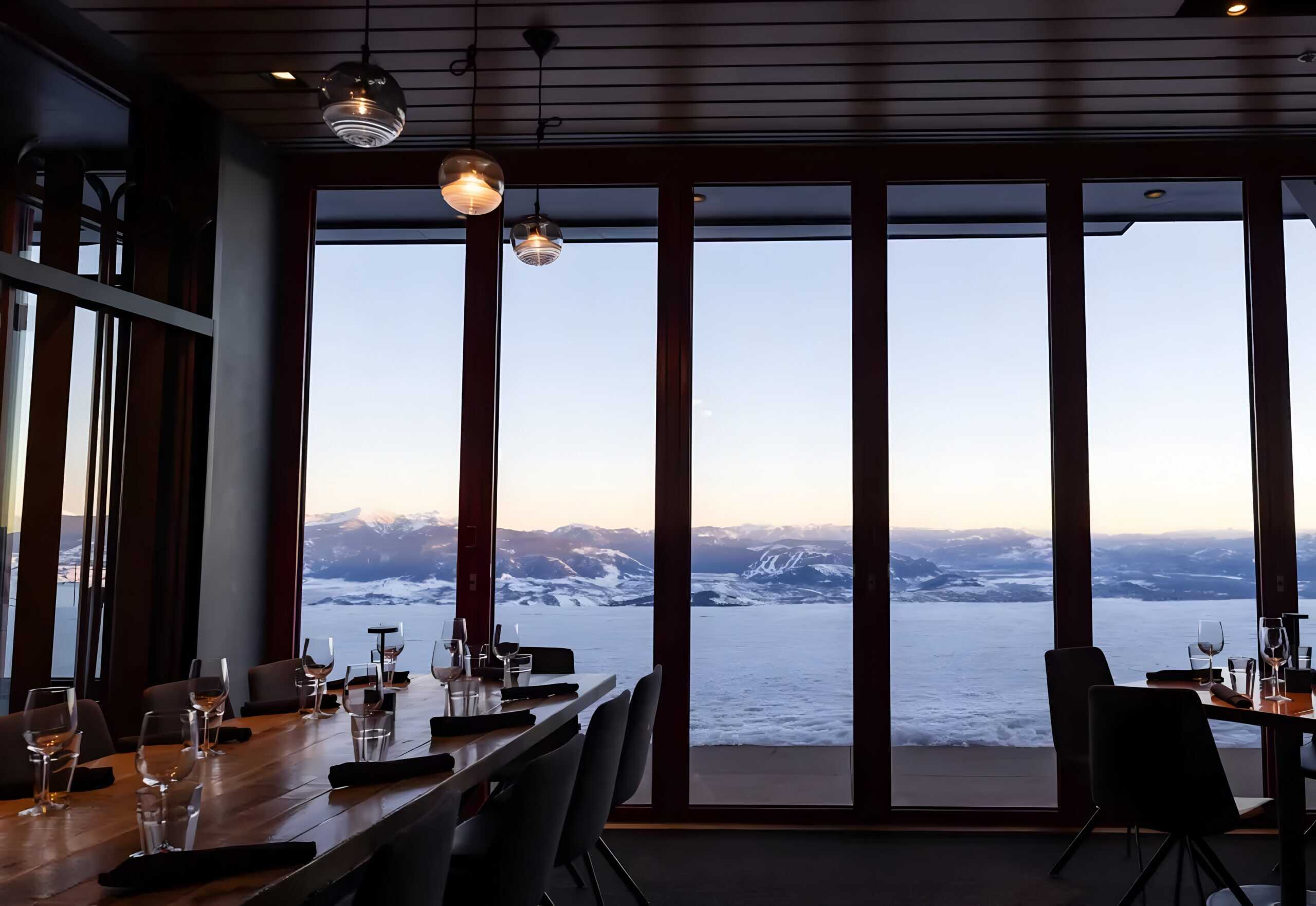 Artful Living | The Most Scenic Restaurants Across America
