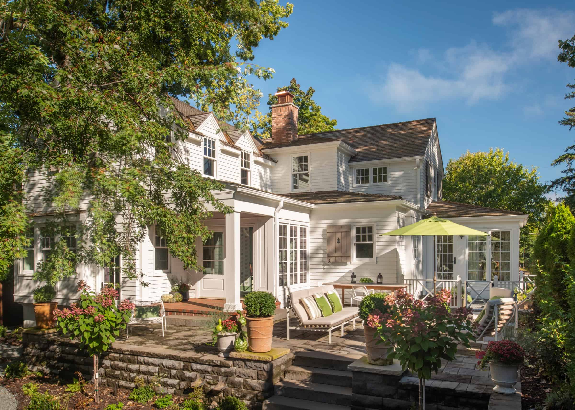 Artful Living | David Heide Design Rejuvenates a 1920 Cottage with a Vibrant Pop of Color