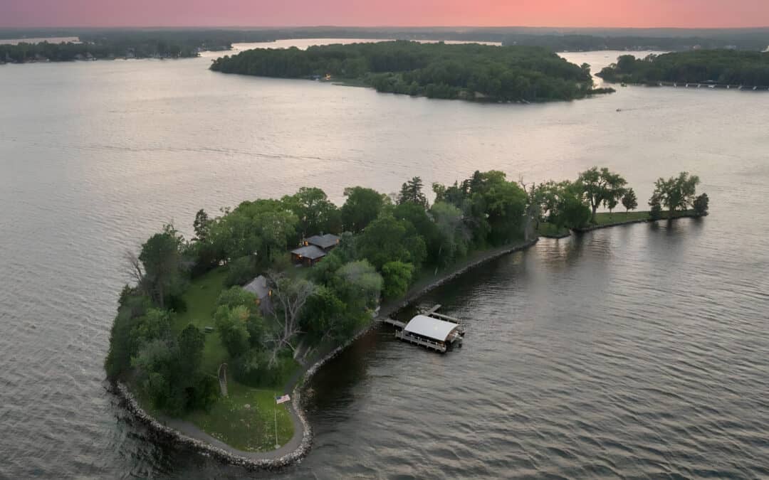 Hot Property: 1000 Gale Island, Shorewood