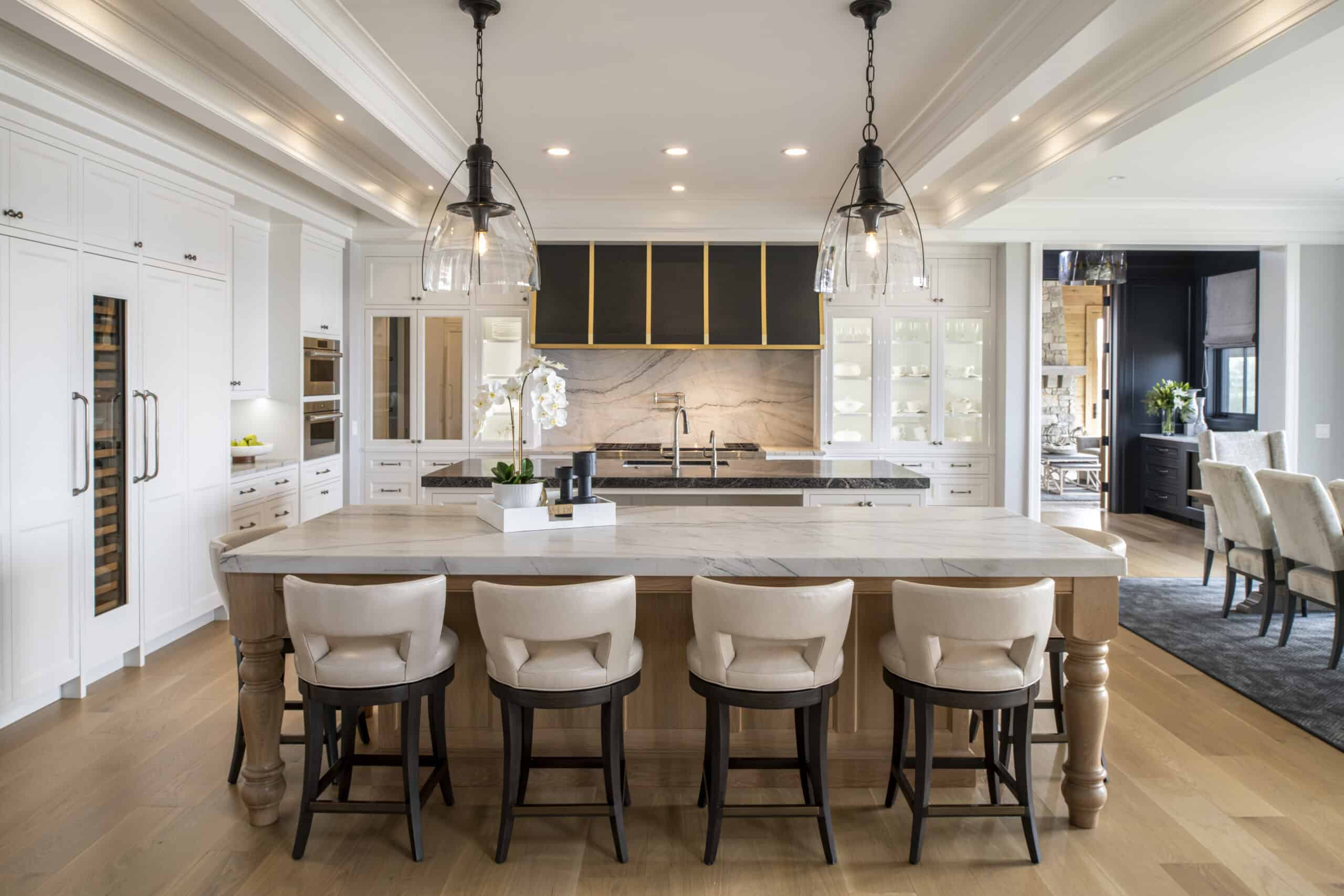 Artful Living | Studio M Interiors Designs the Ultimate Entertaining Abode
