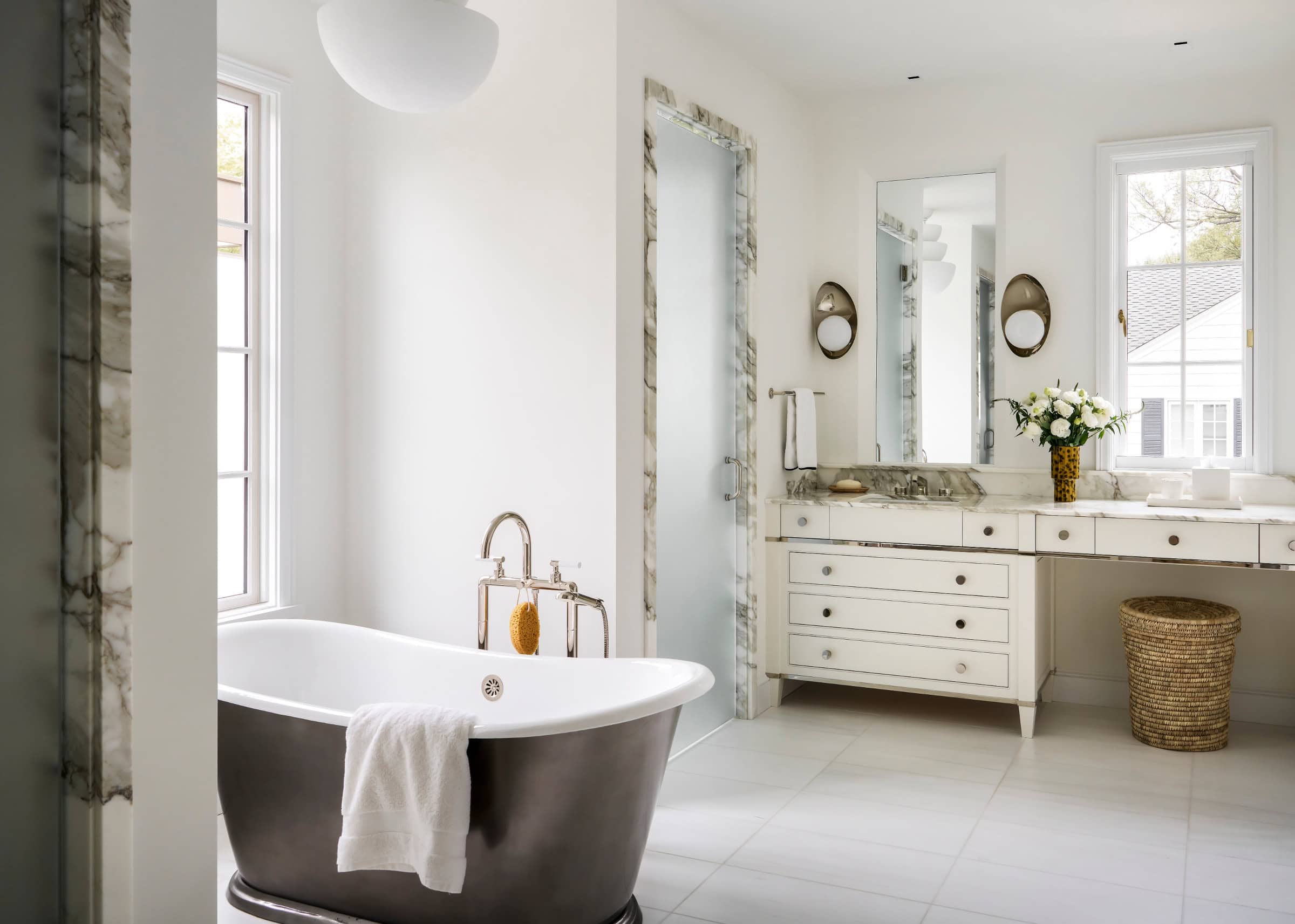 Artful Living | Hendel Homes Builds a Timeless, Airy Family Haven